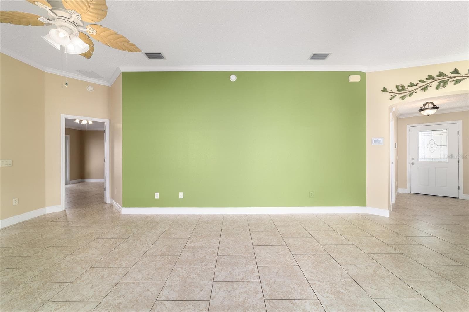 Villa at 587 AUDREY LN, THE VILLAGES, photo 11 of 48
