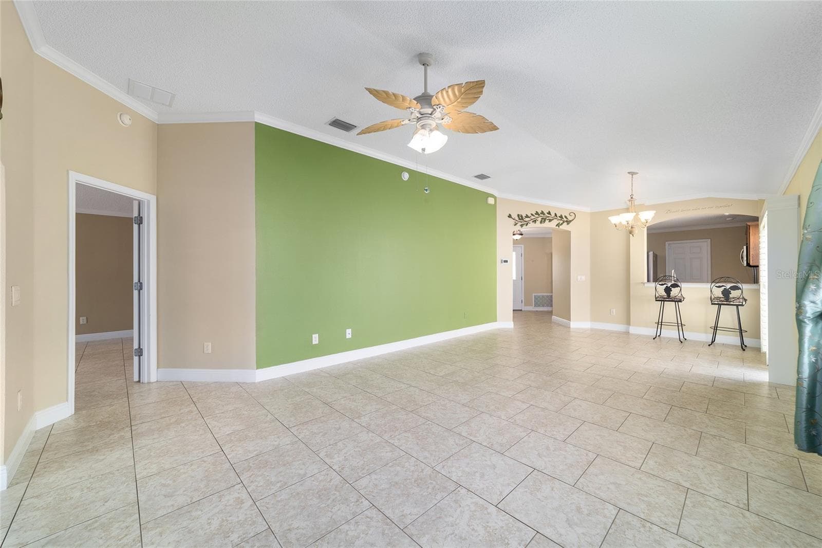 Villa at 587 AUDREY LN, THE VILLAGES, photo 12 of 48