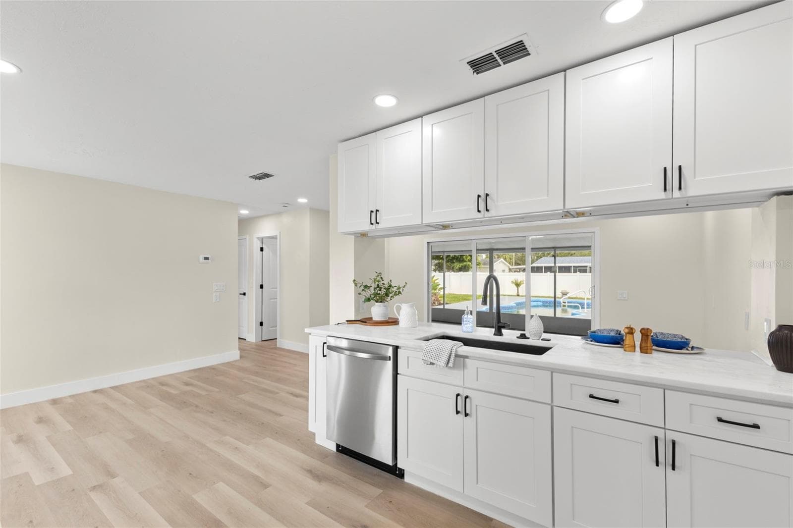 Single Family Residence at 4430 CARSON ST NE, ST PETERSBURG, photo 8 of 43