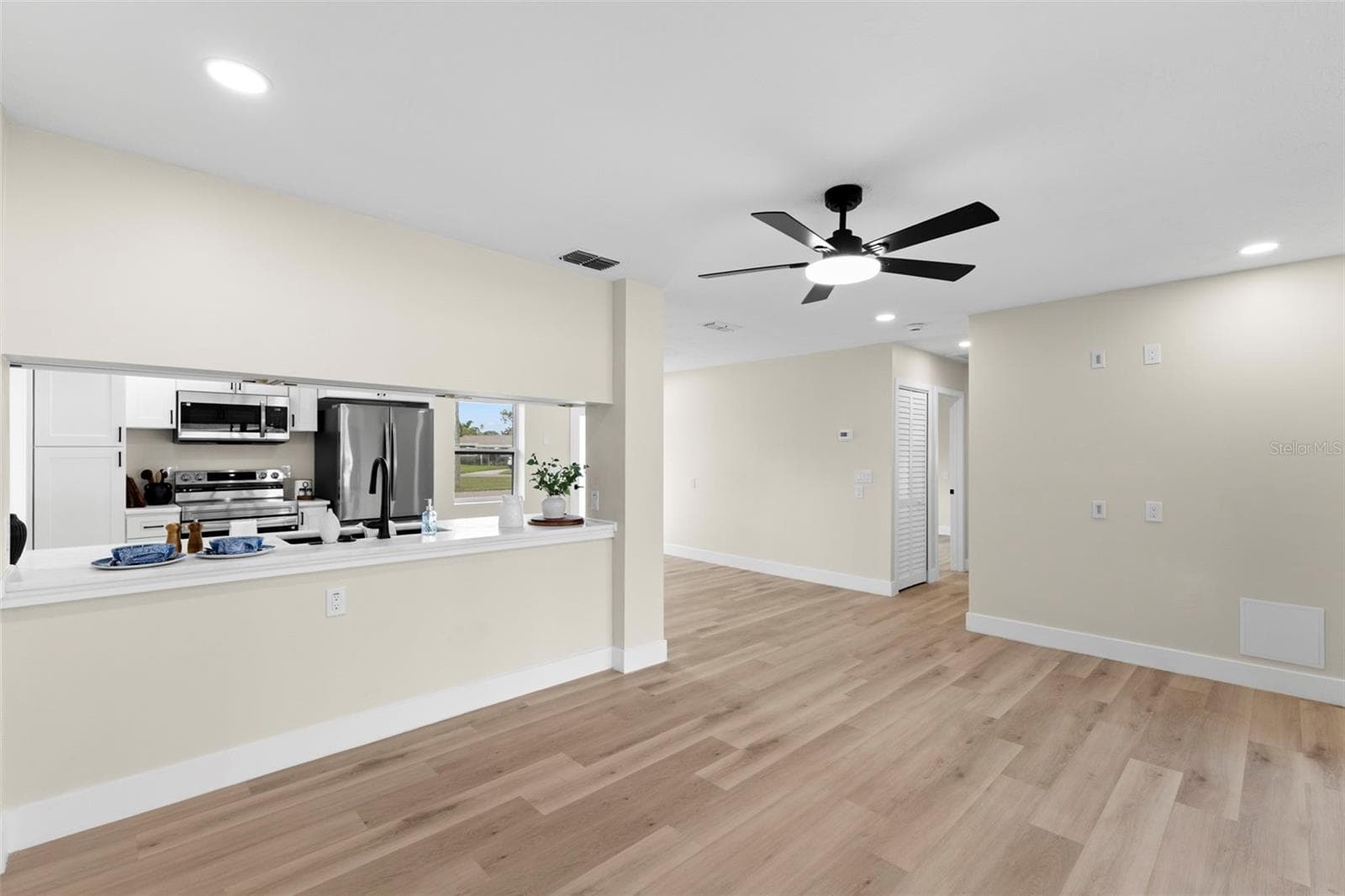 Single Family Residence at 4430 CARSON ST NE, ST PETERSBURG, photo 12 of 43