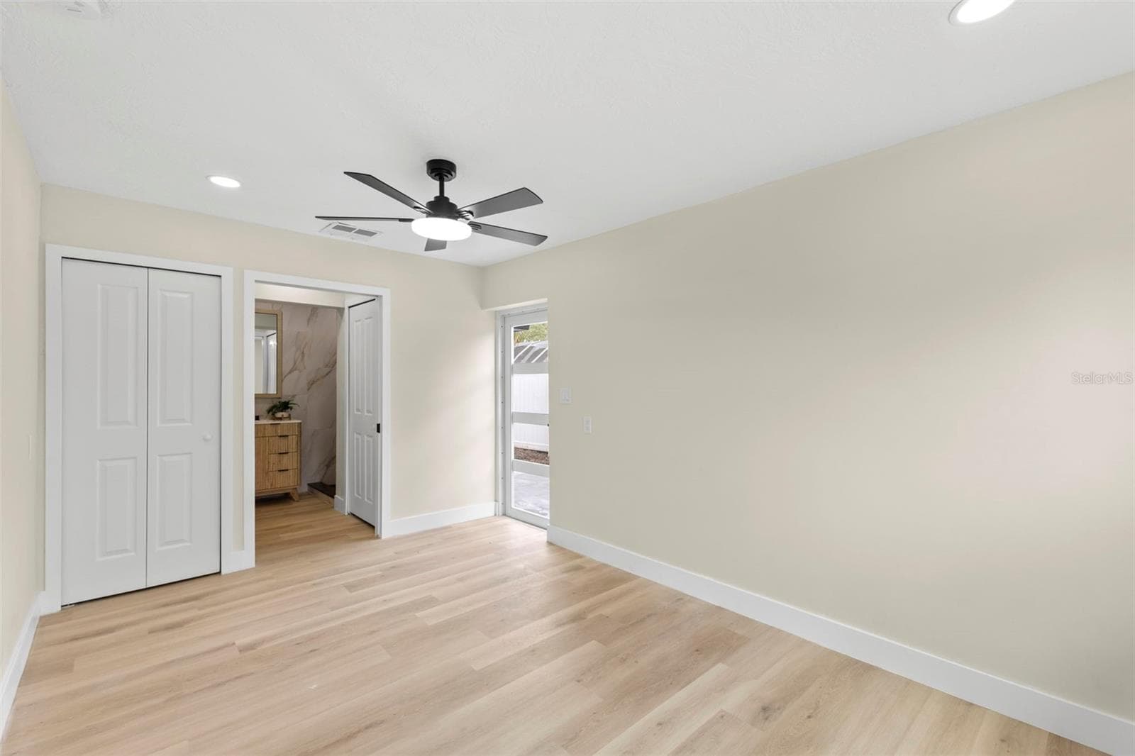 Single Family Residence at 4430 CARSON ST NE, ST PETERSBURG, photo 16 of 43