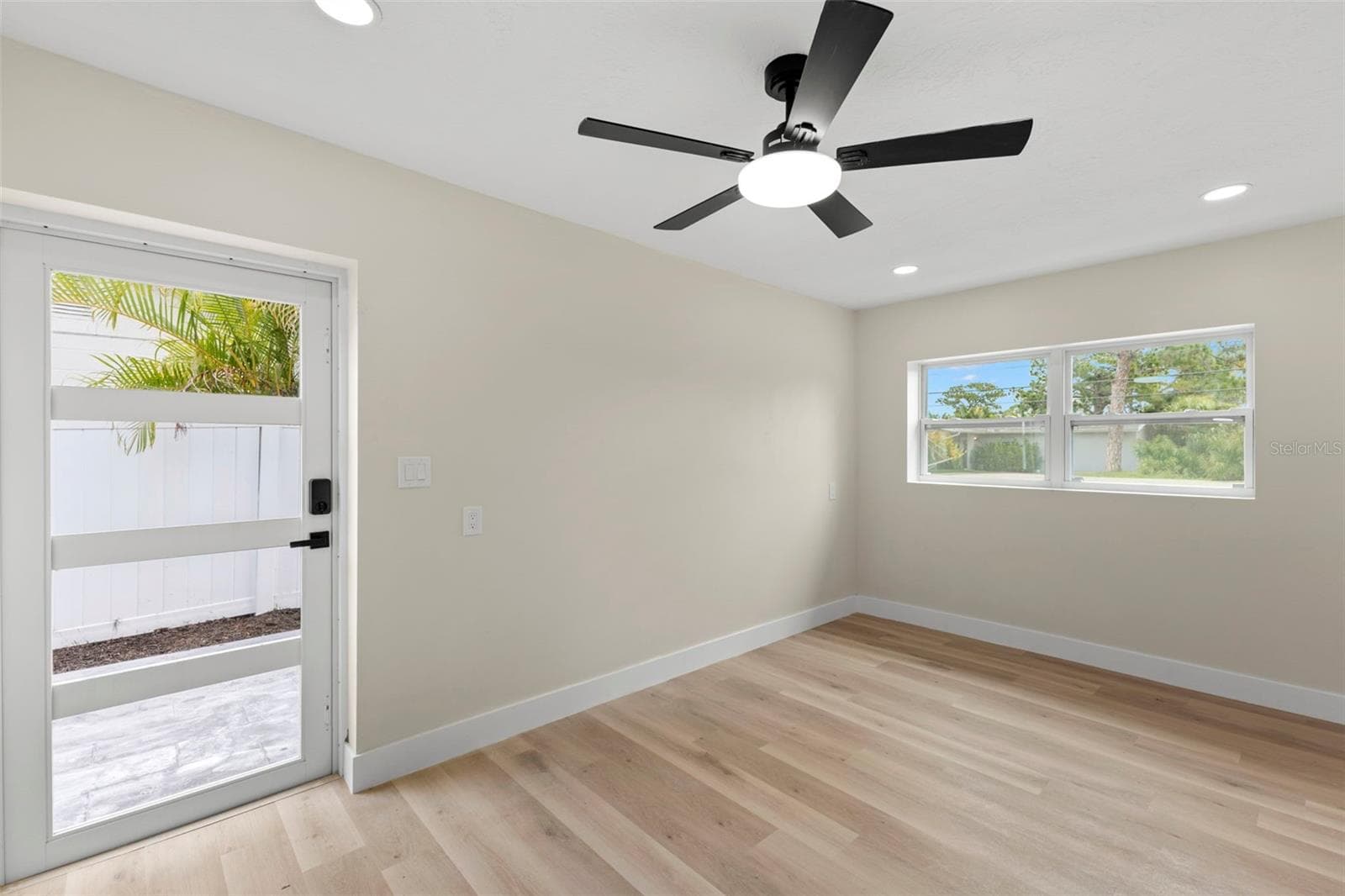 Single Family Residence at 4430 CARSON ST NE, ST PETERSBURG, photo 17 of 43