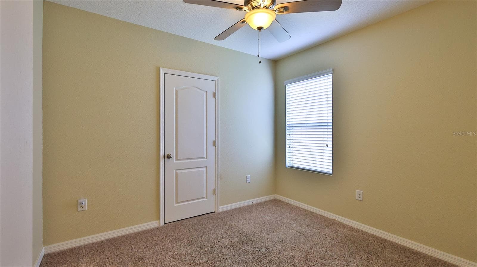 Single Family Residence at 346 ADMIRALTY CT, EDGEWATER, photo 7 of 35