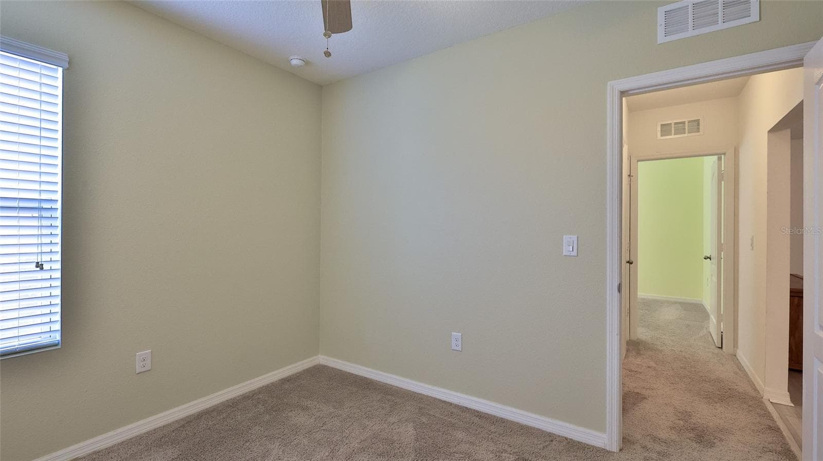 Single Family Residence at 346 ADMIRALTY CT, EDGEWATER, photo 10 of 35