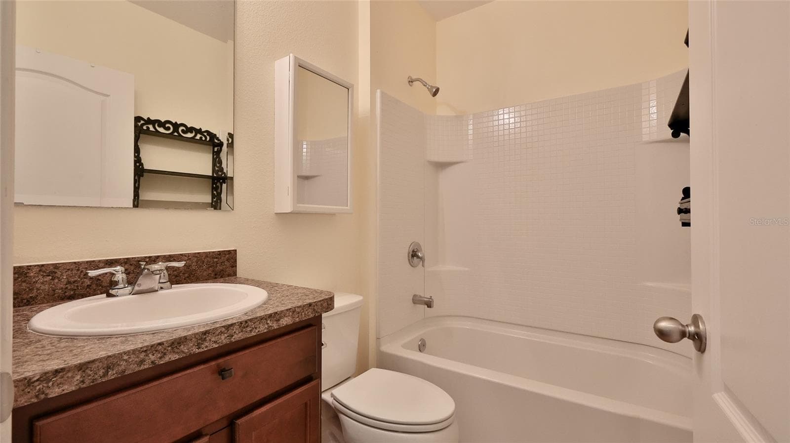 Single Family Residence at 346 ADMIRALTY CT, EDGEWATER, photo 20 of 35