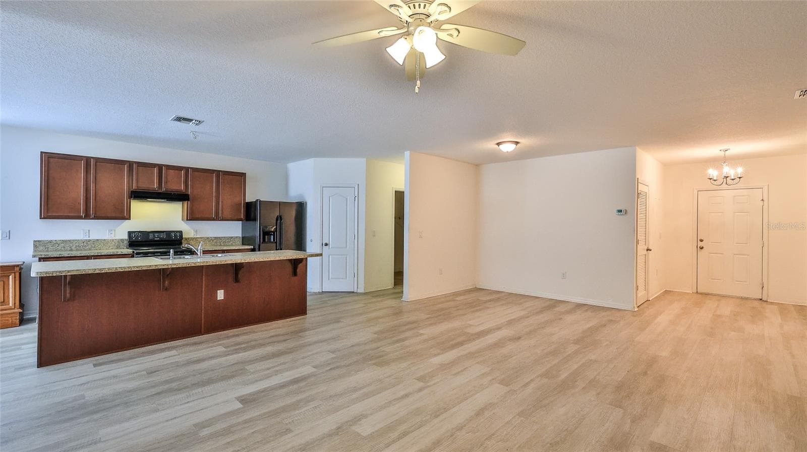 Single Family Residence at 346 ADMIRALTY CT, EDGEWATER, photo 4 of 35