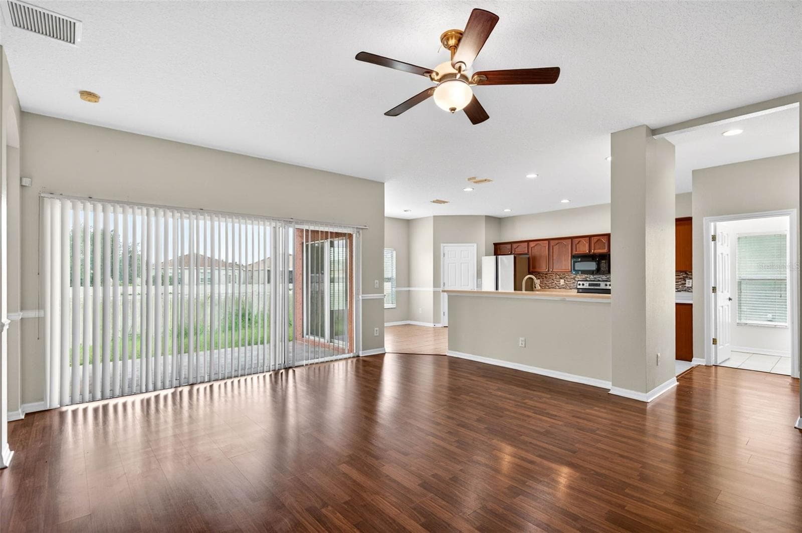 Family Room and Kitchen - 612 MARION HILL LN, RUSKIN