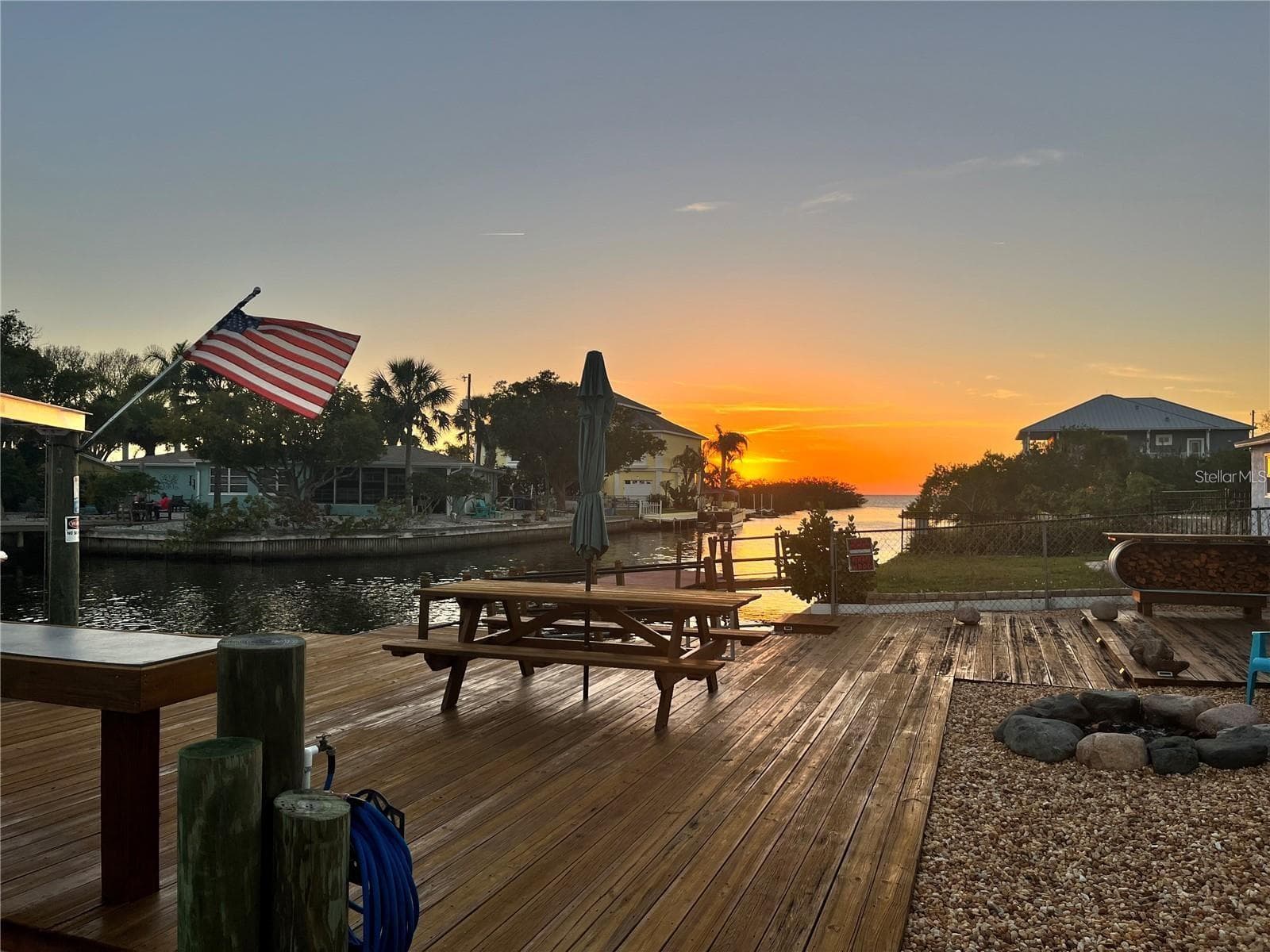 6420 BOATYARD DR
