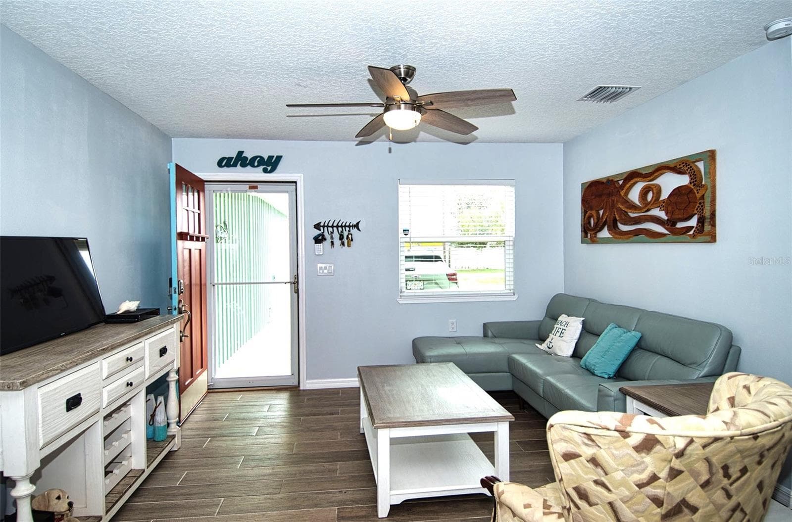 Living Room. - 6420 BOATYARD DR, HUDSON