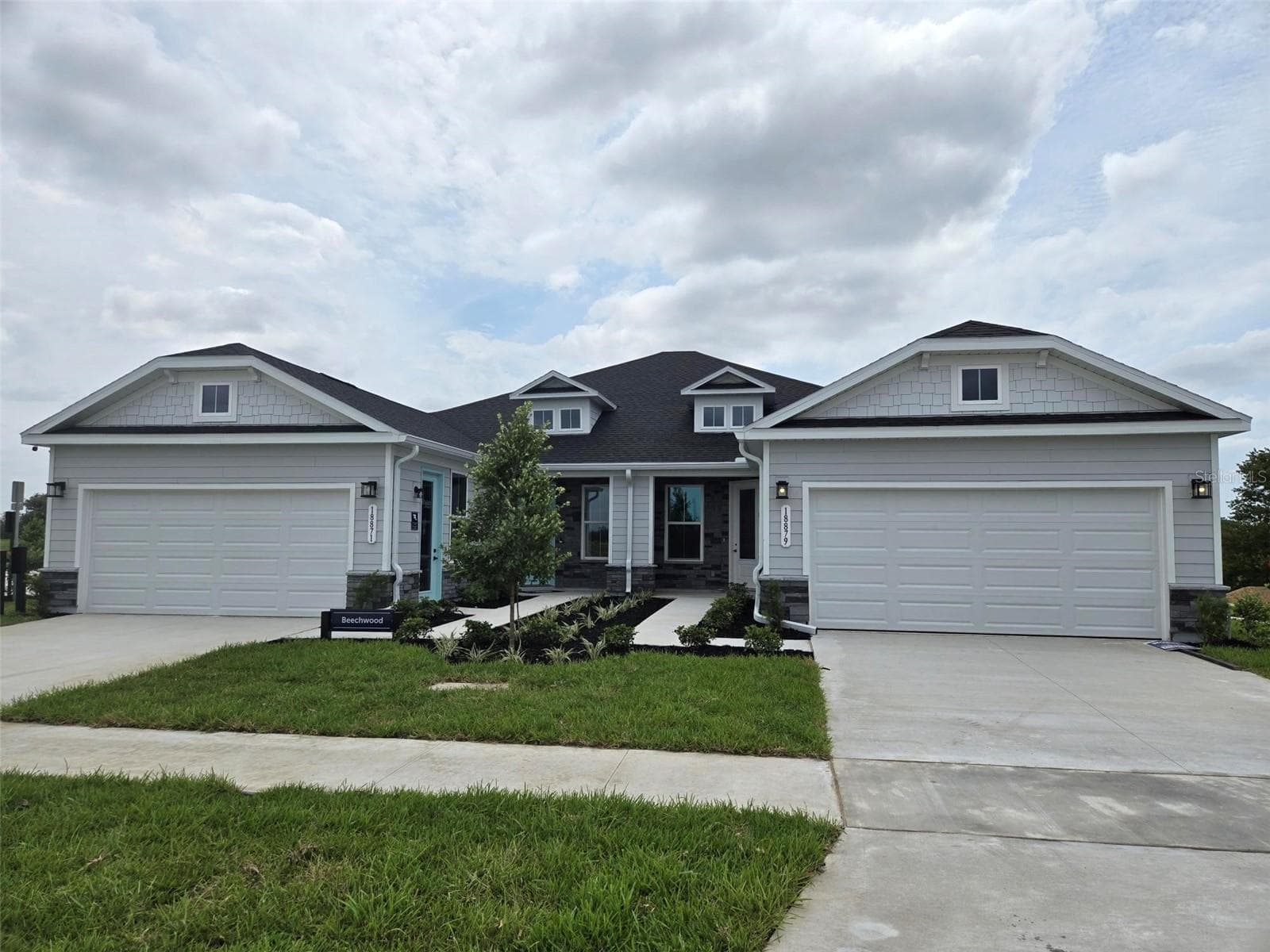 Front Exterior - 18857 EMERALD SUMMIT DR, SPRING HILL