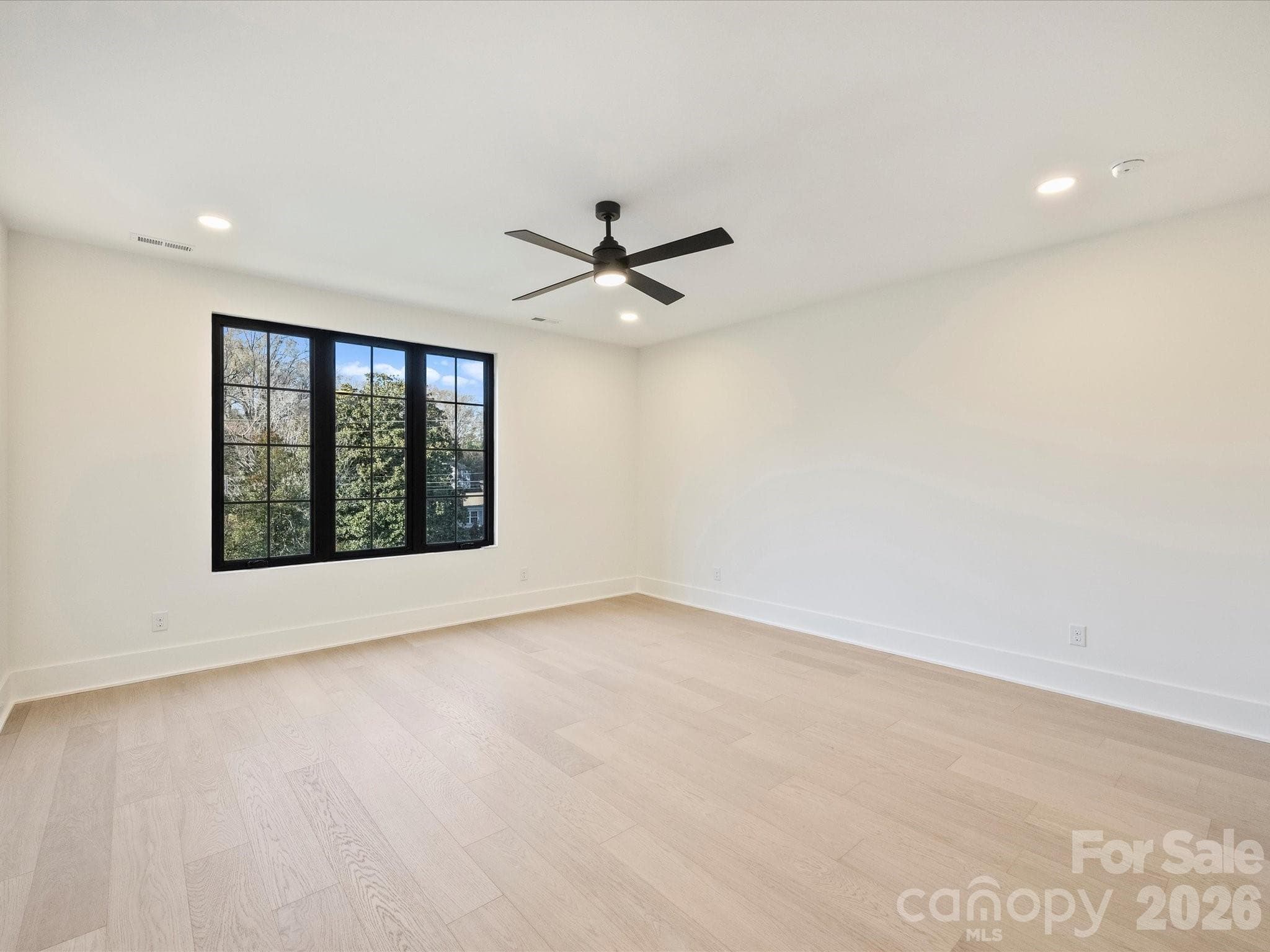 3rd floor bedroom suite - 923 Laurel Creek Lane, Charlotte