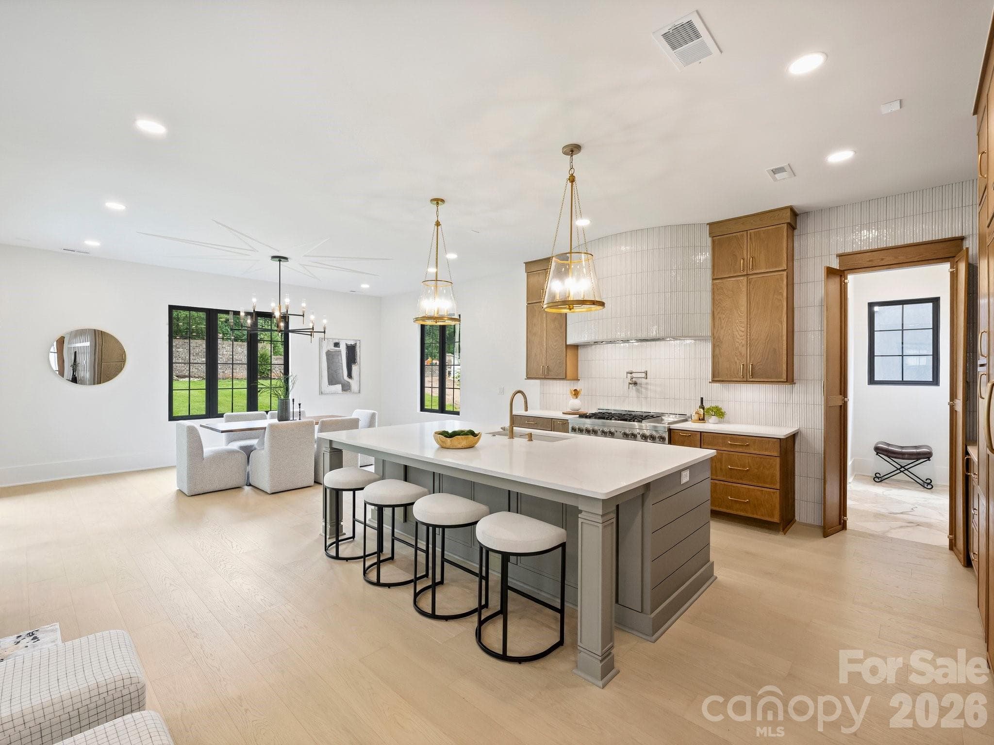 Single Family Residence at 923 Laurel Creek Lane, Charlotte, photo 10 of 42