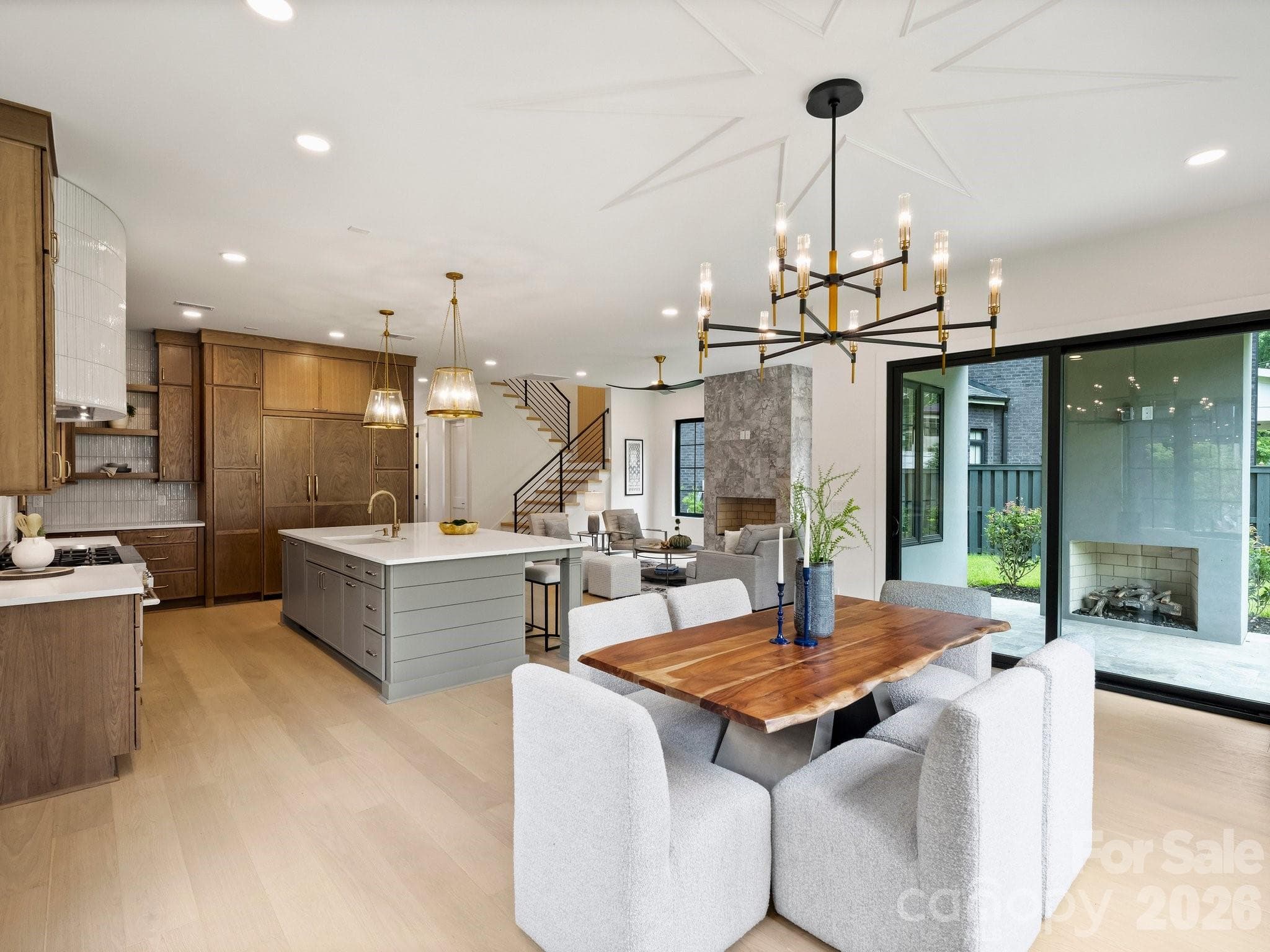 Single Family Residence at 923 Laurel Creek Lane, Charlotte, photo 15 of 42