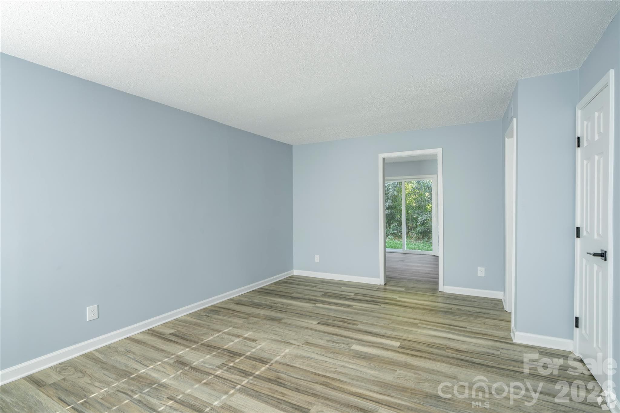 Apartment at Mount Holly, photo 10 of 16