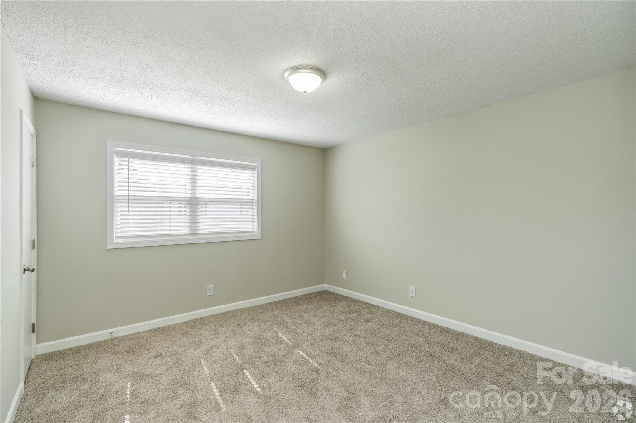 Apartment at Mount Holly, photo 13 of 16