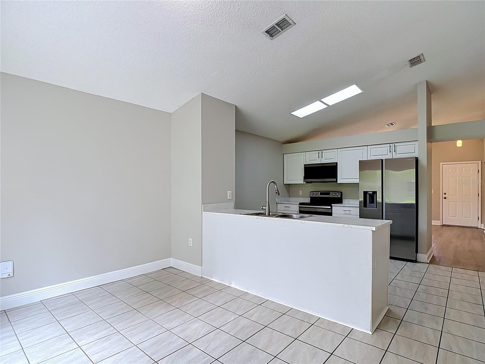 Single Family Residence at 7834 CHADWICK DR, NEW PORT RICHEY, photo 7 of 24
