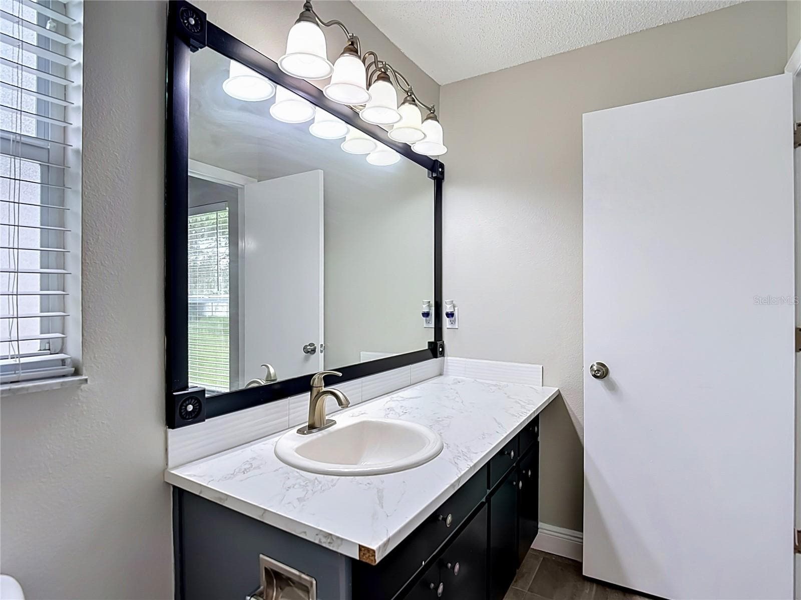 Single Family Residence at 7834 CHADWICK DR, NEW PORT RICHEY, photo 13 of 24