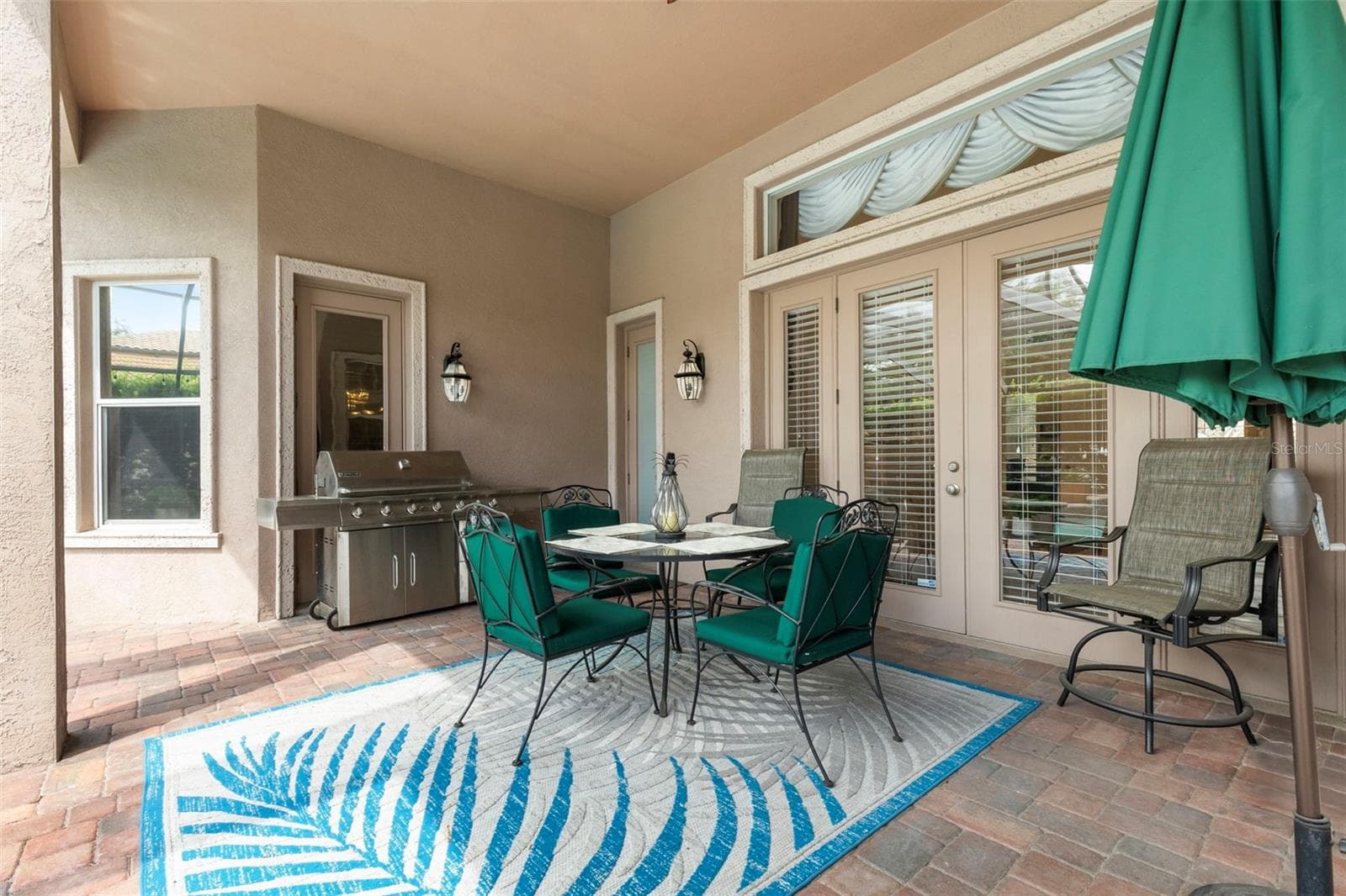 Outdoor Covered Seating Area - 20203 CANE RIVER WAY, TAMPA