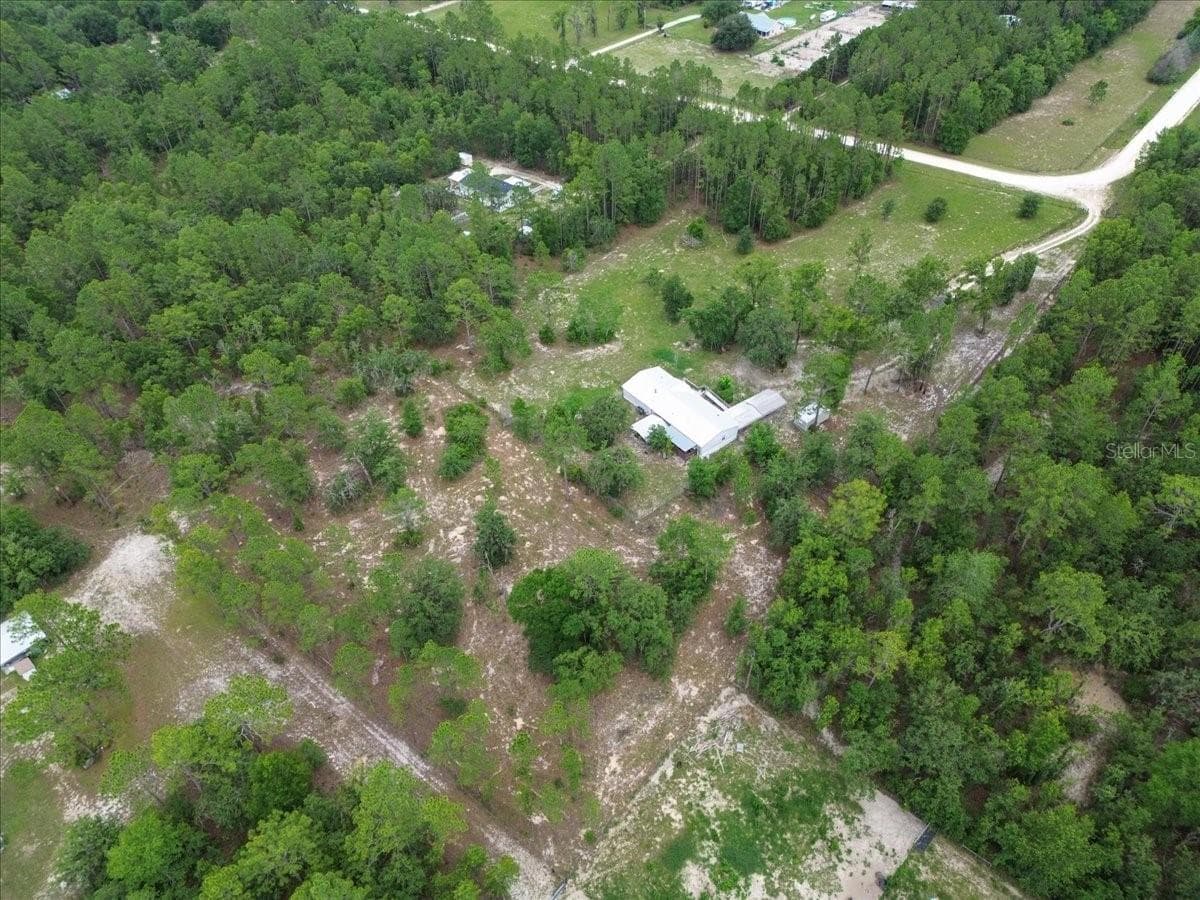 Manufactured Home at 7220 NE 24TH LOOP, HIGH SPRINGS, photo 35 of 38