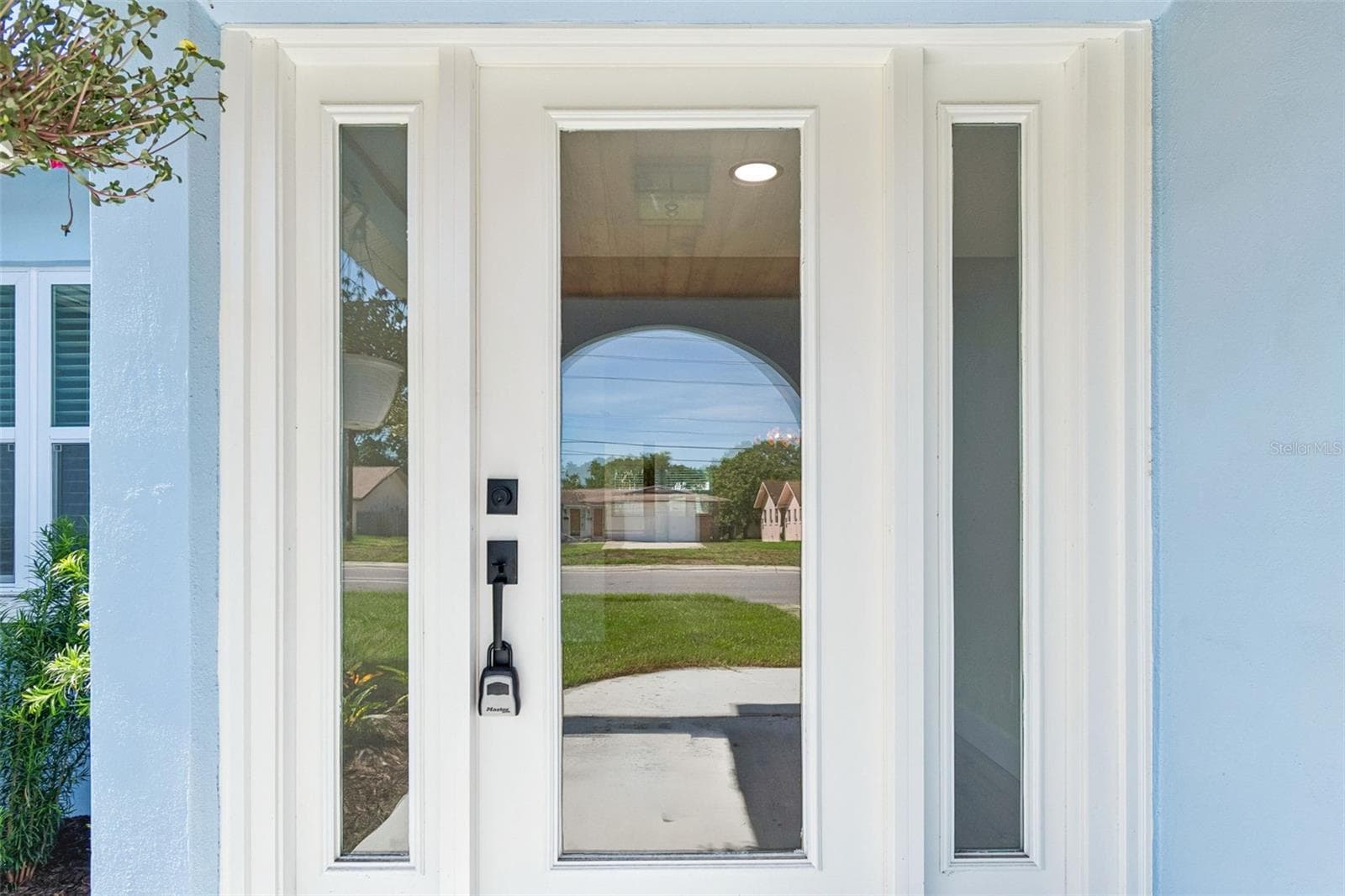 Single Family Residence at 1101 54TH AVE S, ST PETERSBURG, photo 10 of 89