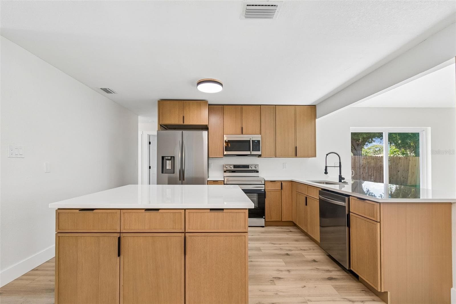Single Family Residence at 1101 54TH AVE S, ST PETERSBURG, photo 25 of 89