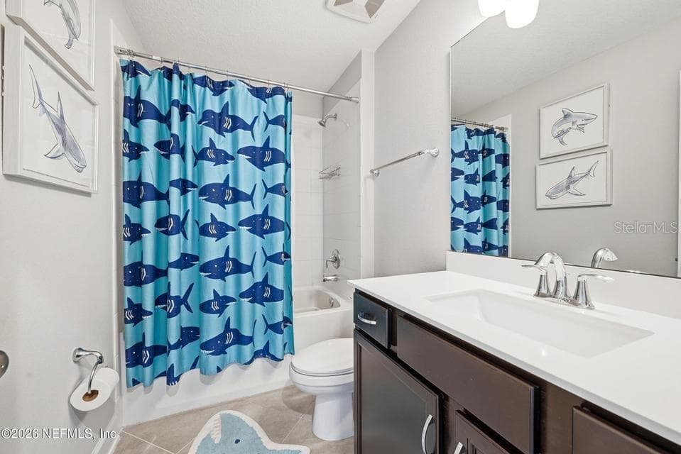Upstairs Full Bathroom - 128 WINDWALKER DR, ST AUGUSTINE