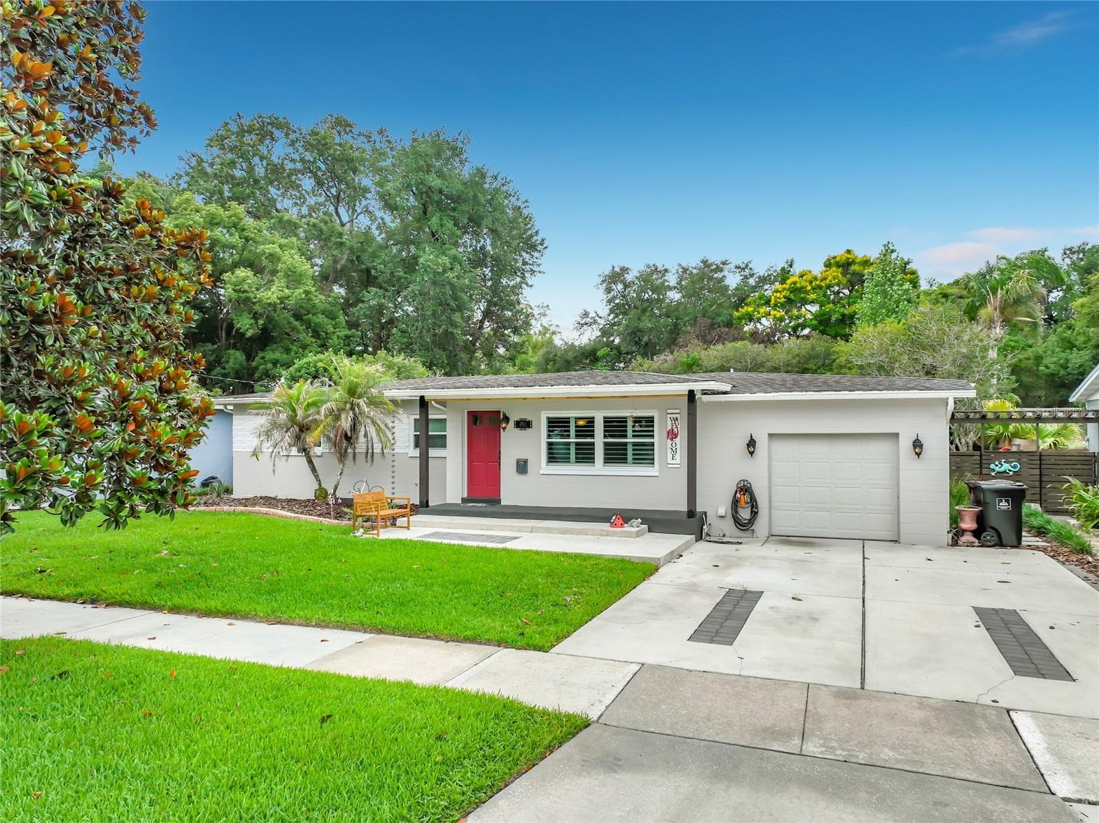 Single Family Residence at 2806 VINE ST, ORLANDO, photo 2 of 67