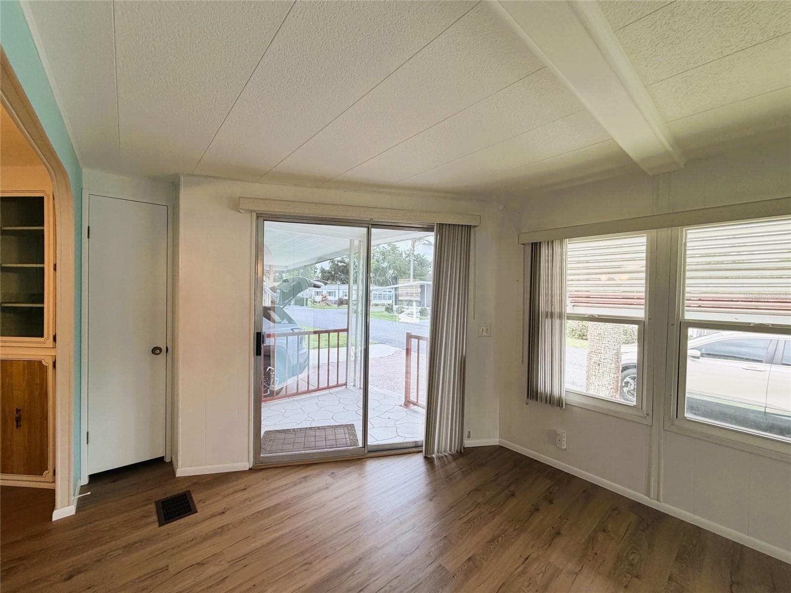 Mobile Home at 101 MARIGOLD ST, LEESBURG, photo 21 of 58