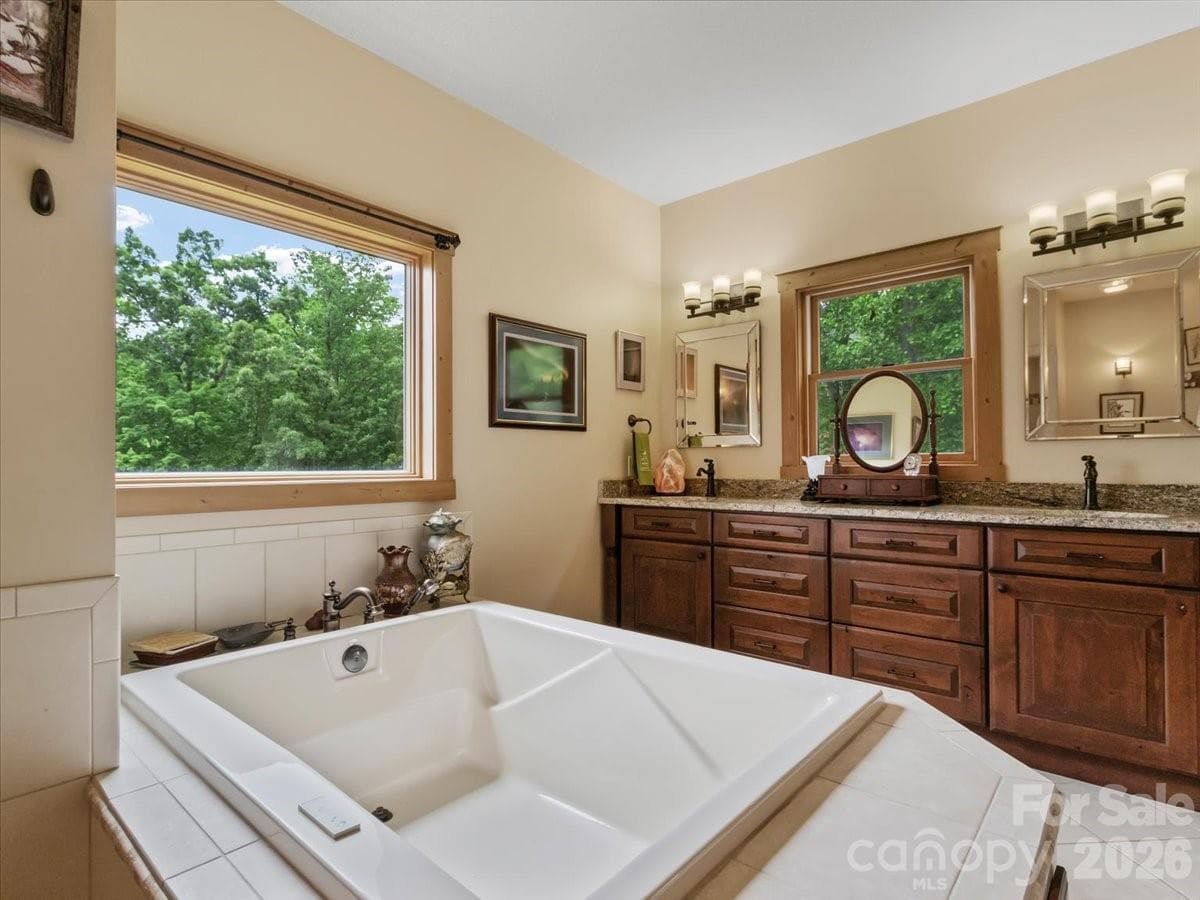 Single Family Residence at 750 Barebridge Drive, Burnsville, photo 20 of 47