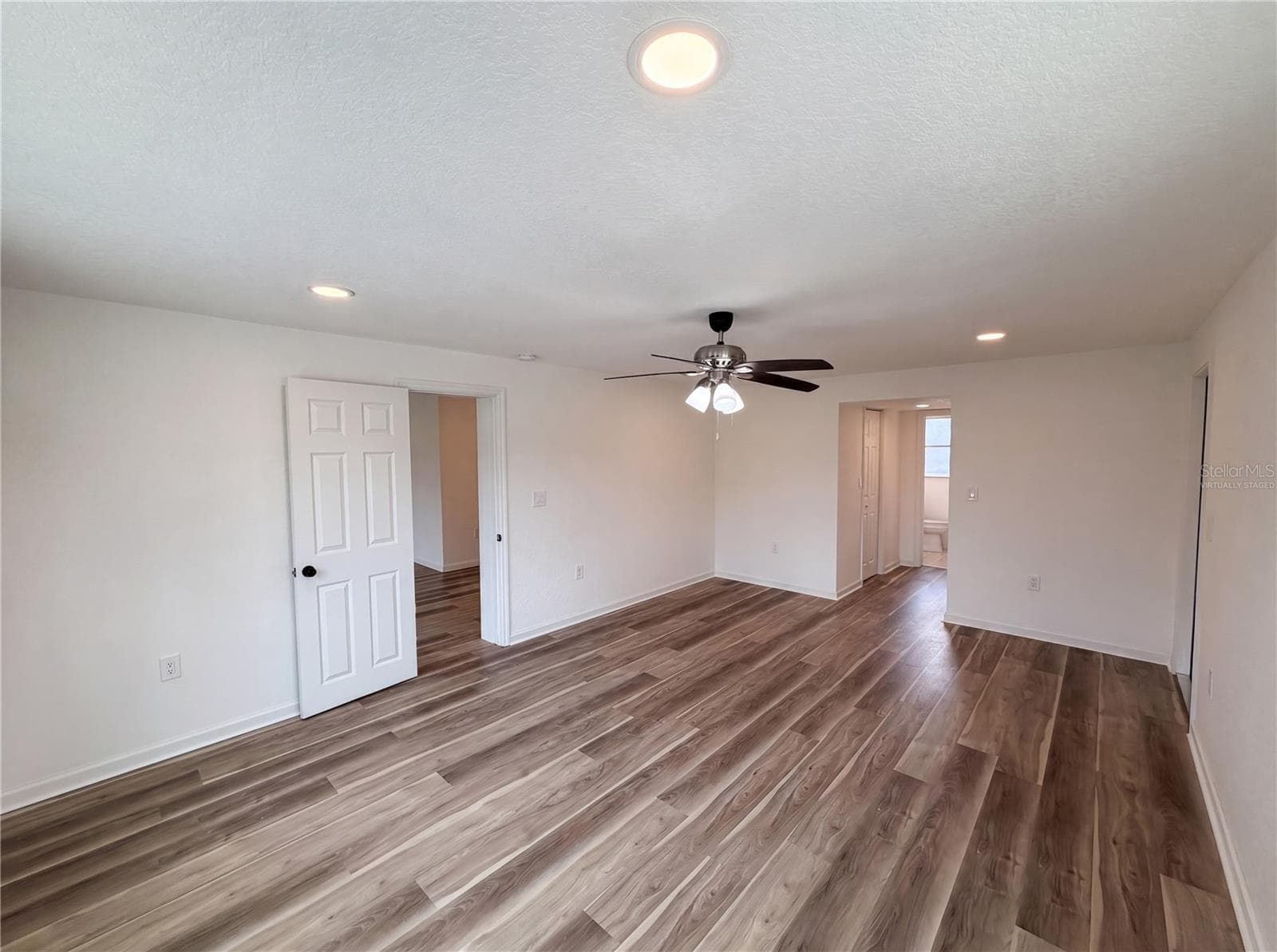 Single Family Residence at 567 BAYWOOD DR N, DUNEDIN, photo 4 of 19