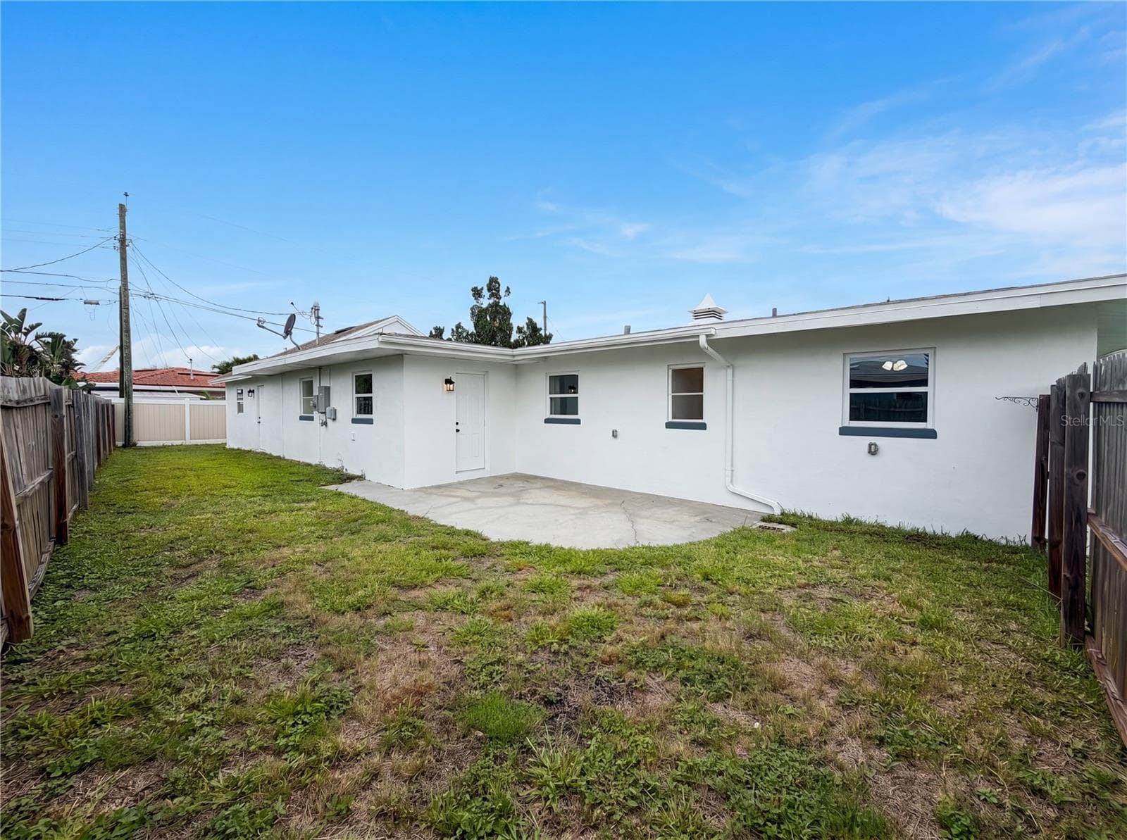 Single Family Residence at 567 BAYWOOD DR N, DUNEDIN, photo 5 of 19