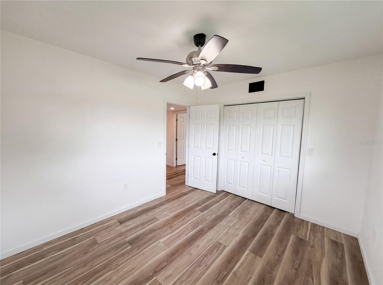 Single Family Residence at 567 BAYWOOD DR N, DUNEDIN, photo 6 of 19