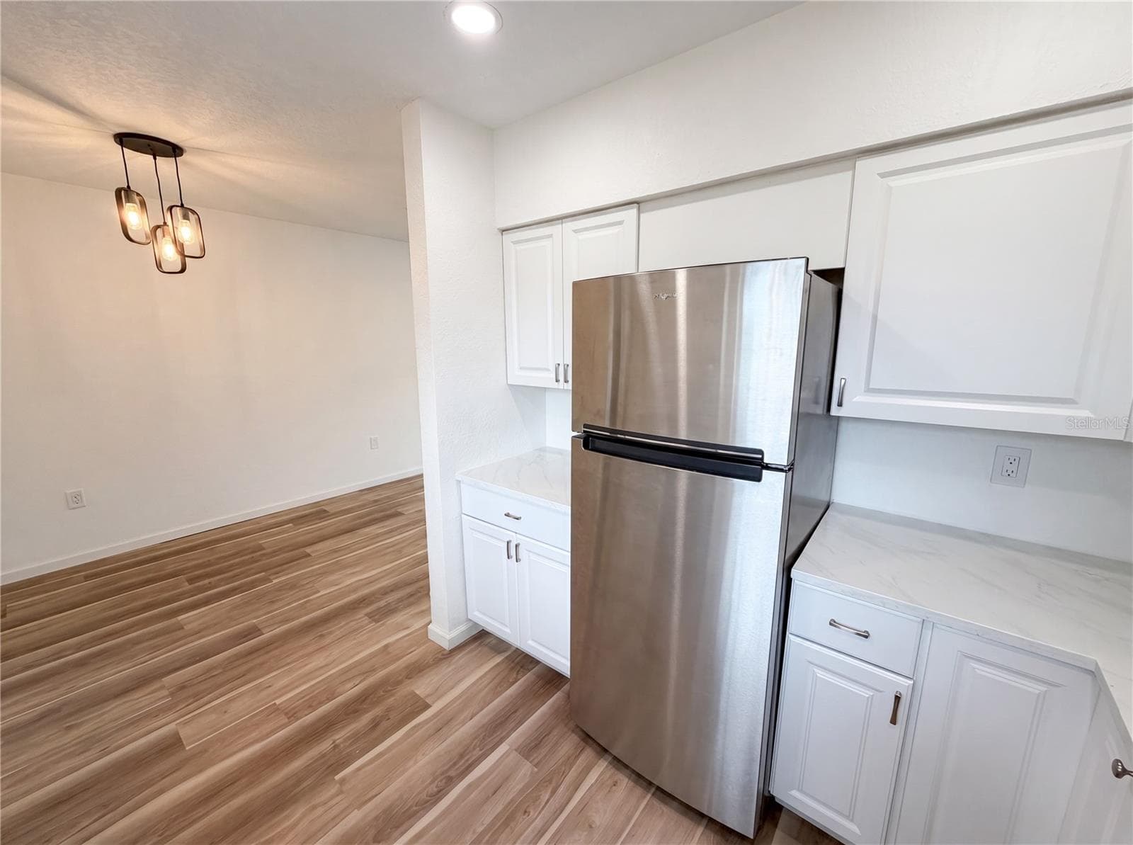 Single Family Residence at 567 BAYWOOD DR N, DUNEDIN, photo 8 of 19