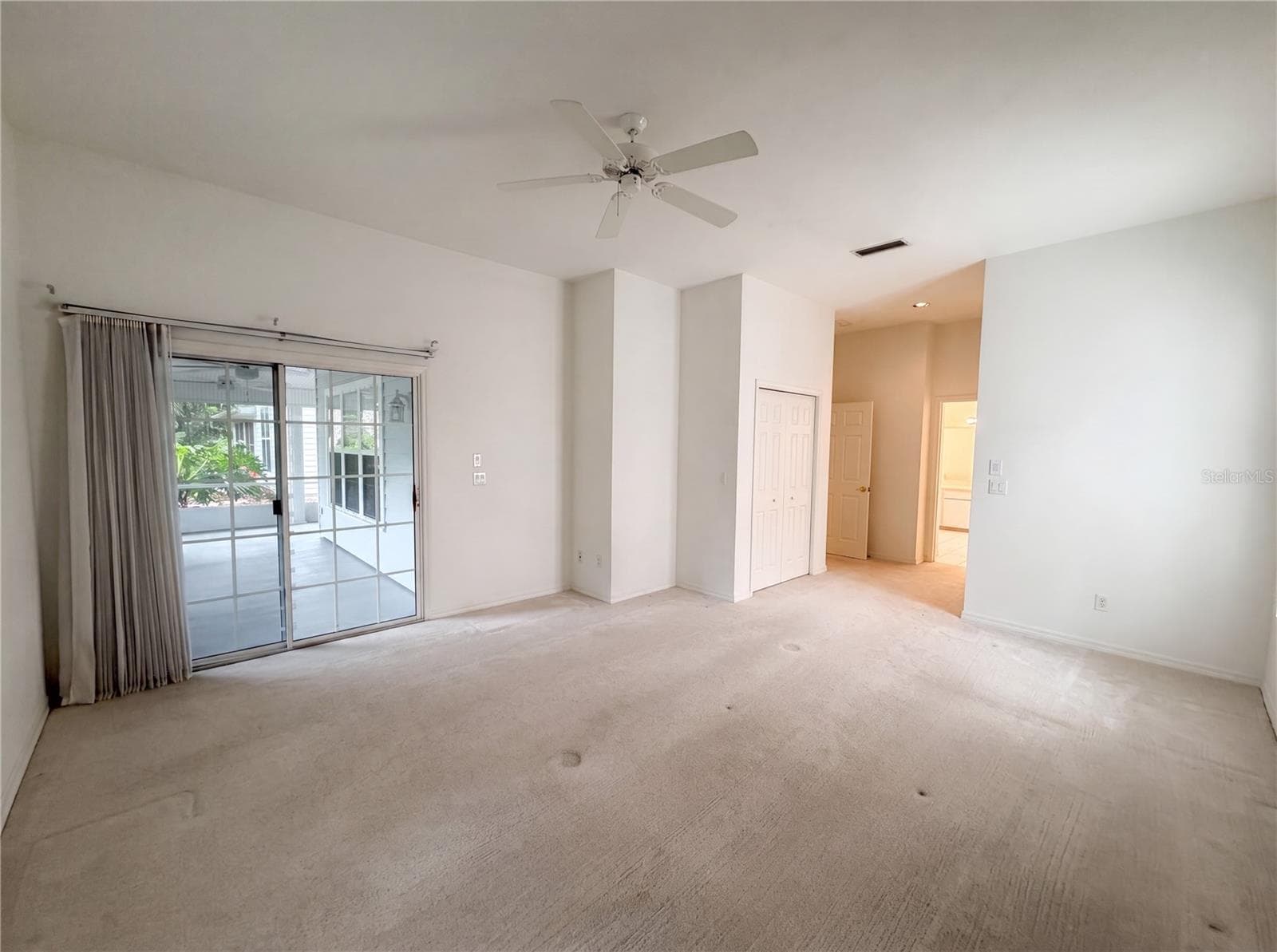 Single Family Residence at 3319 NEWBLISS CIR, ORMOND BEACH, photo 4 of 18
