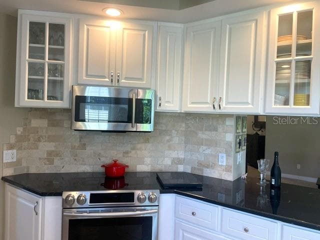 Single Family Residence at 11818 FIORE LN, SARASOTA, photo 9 of 61