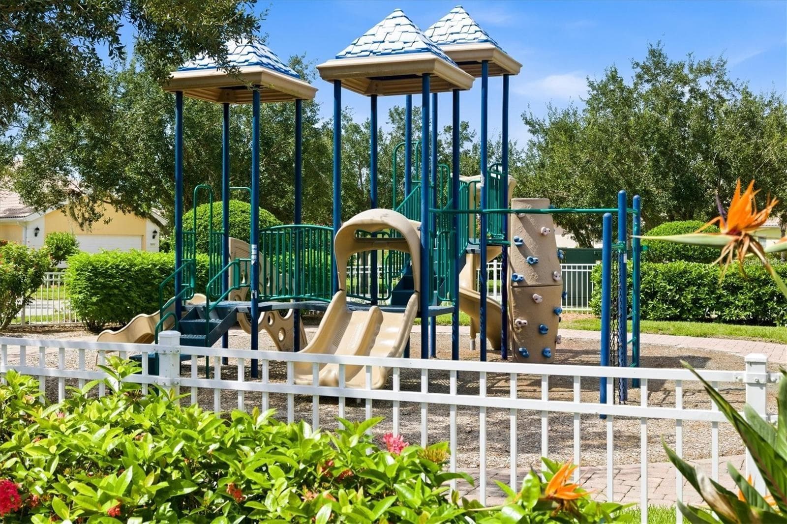 Single Family Residence at 11818 FIORE LN, SARASOTA, photo 60 of 61