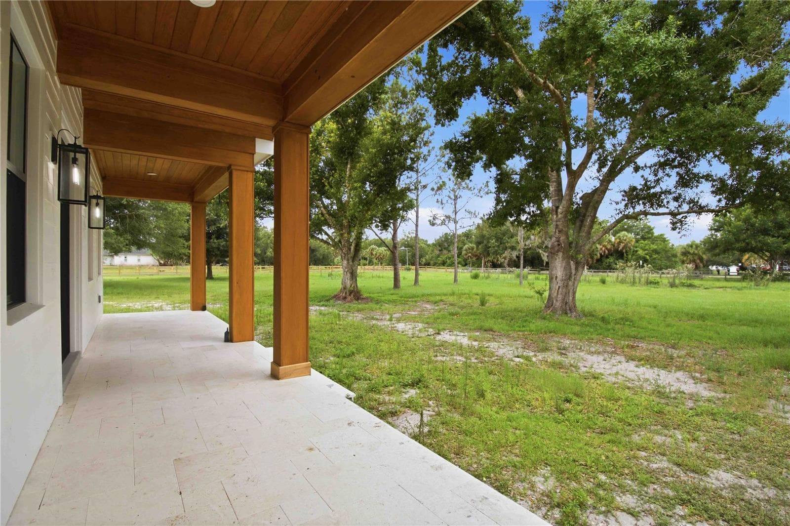 Single Family Residence at 639 OAKFORD RD, SARASOTA, photo 10 of 28