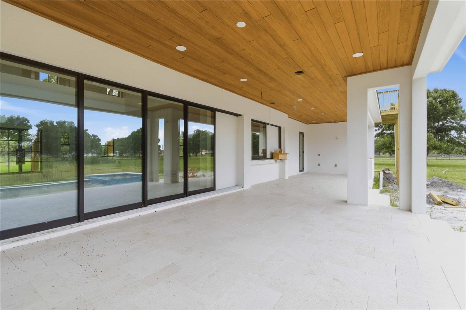 Single Family Residence at 639 OAKFORD RD, SARASOTA, photo 16 of 28