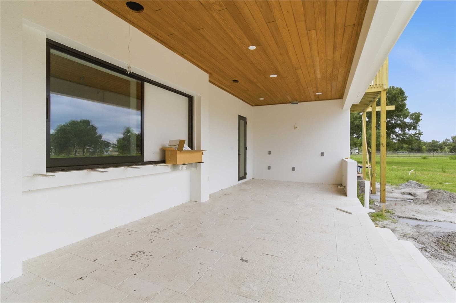 Single Family Residence at 639 OAKFORD RD, SARASOTA, photo 17 of 28