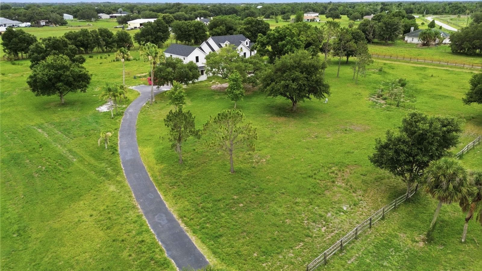 Single Family Residence at 639 OAKFORD RD, SARASOTA, photo 24 of 28