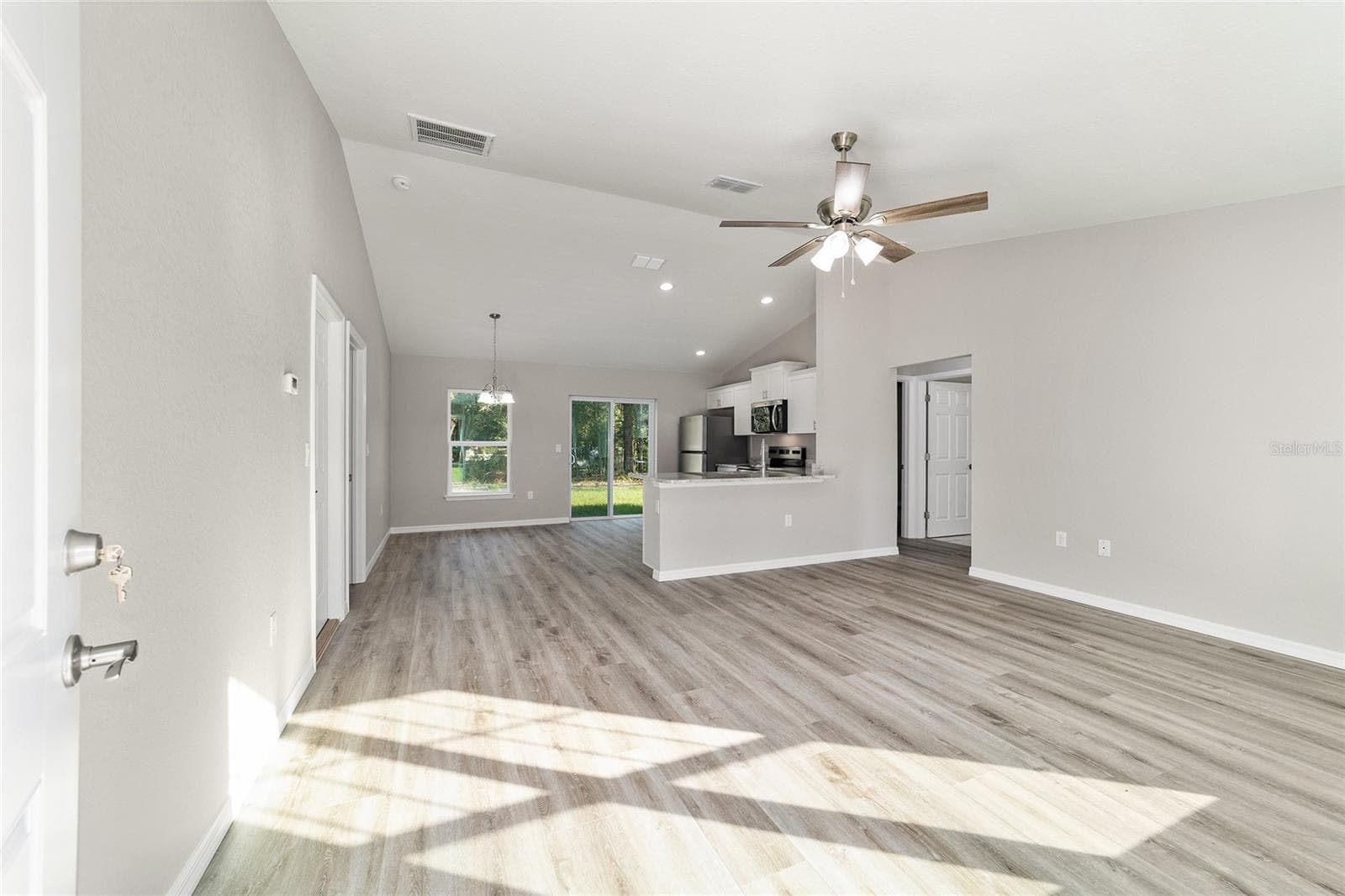 Single Family Residence at 44 ALMOND RD, OCALA, photo 7 of 35