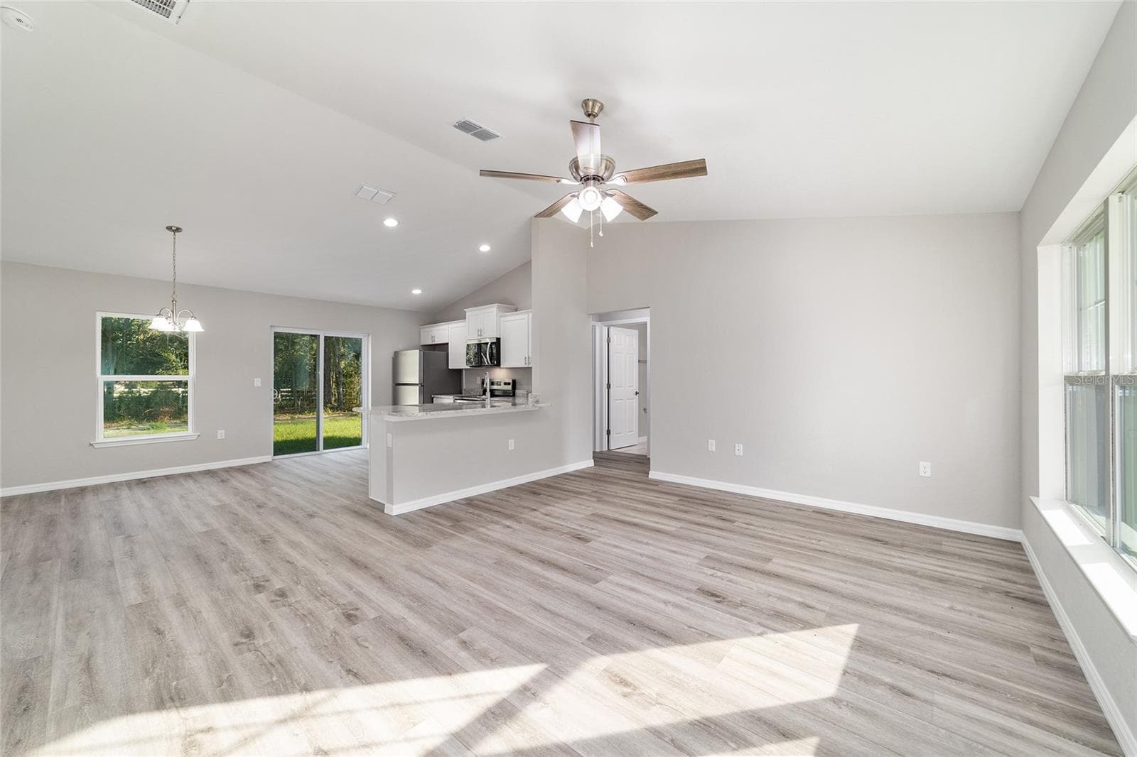 Single Family Residence at 44 ALMOND RD, OCALA, photo 8 of 35
