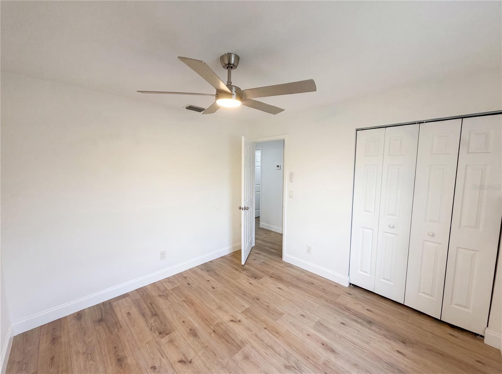 Single Family Residence at 845 40TH AVE S, ST PETERSBURG, photo 4 of 24