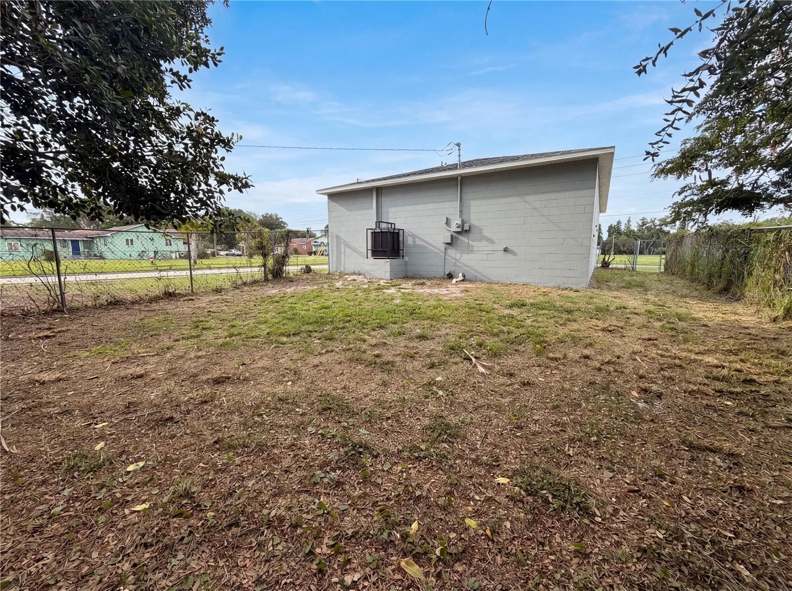 Single Family Residence at 845 40TH AVE S, ST PETERSBURG, photo 5 of 24