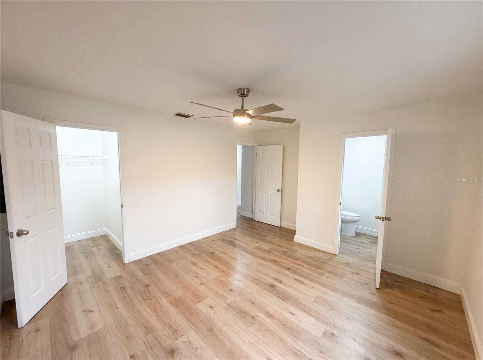 Single Family Residence at 845 40TH AVE S, ST PETERSBURG, photo 17 of 24