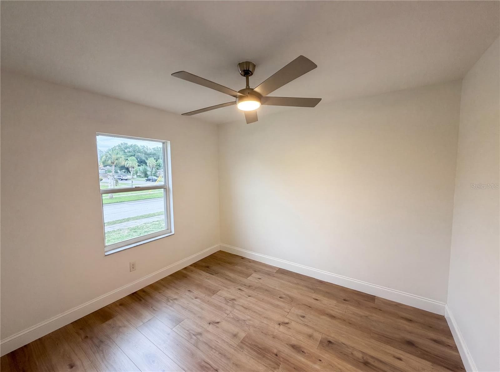 Single Family Residence at 845 40TH AVE S, ST PETERSBURG, photo 20 of 24