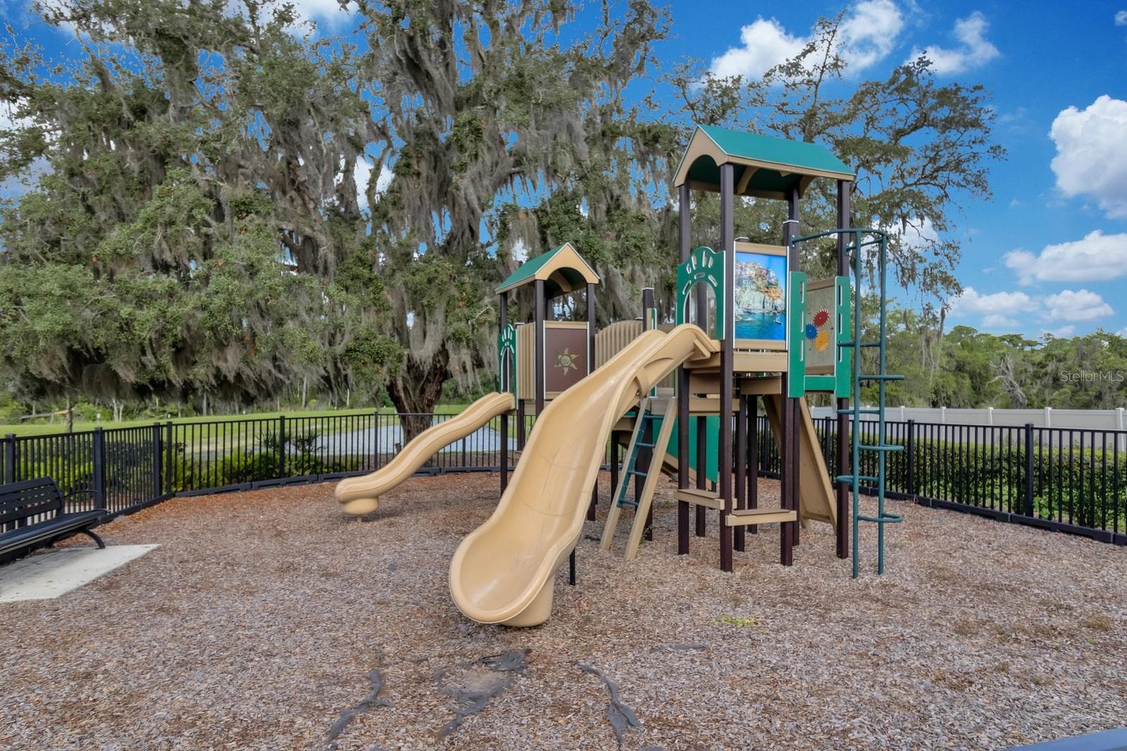 playground side - 13031 SKYWAY LN, ORLANDO