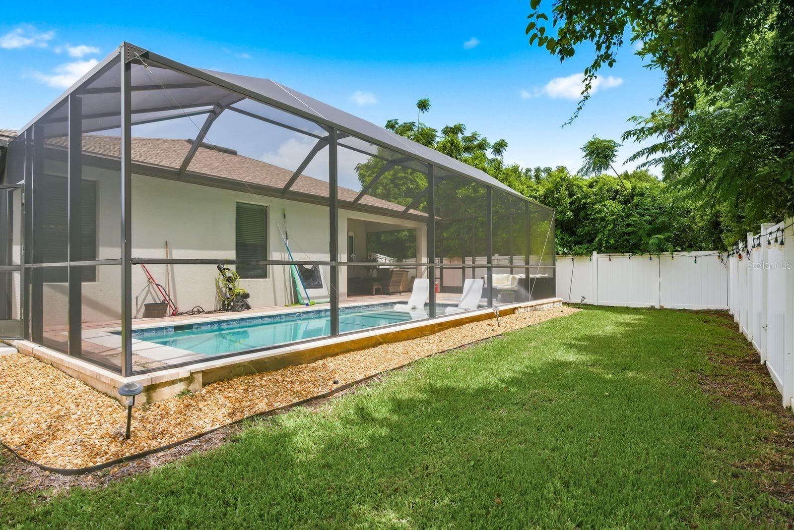 Single Family Residence at 11632 WEAVER HOLLOW RD, NEW PORT RICHEY, photo 25 of 33