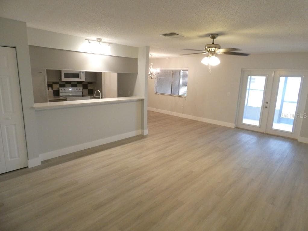 Condominium at 1024 10TH CIR SE, LARGO, photo 4 of 35