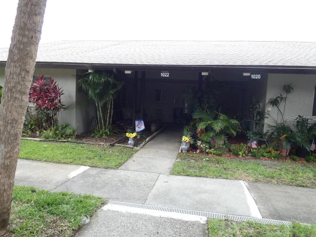 Front - 1024 10TH CIR SE, LARGO